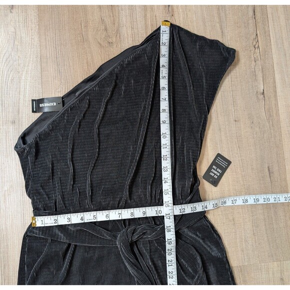 NWT Express Size L One Shoulder Wide Leg Jumpsuit Black Pleated Front Tie $88 - Picture 10 of 12
